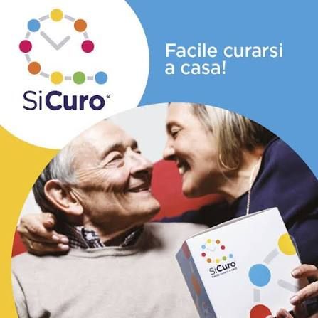 SiCuro promo with smiling caregiver and elderly man, text “Facile curarsi a casa!”