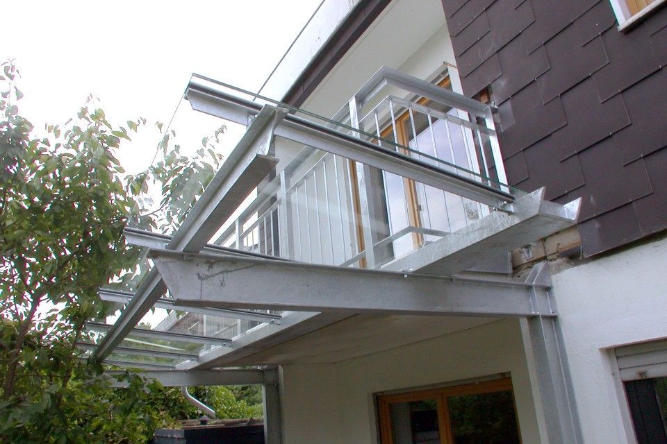 Vordach aus der Froschperspektive