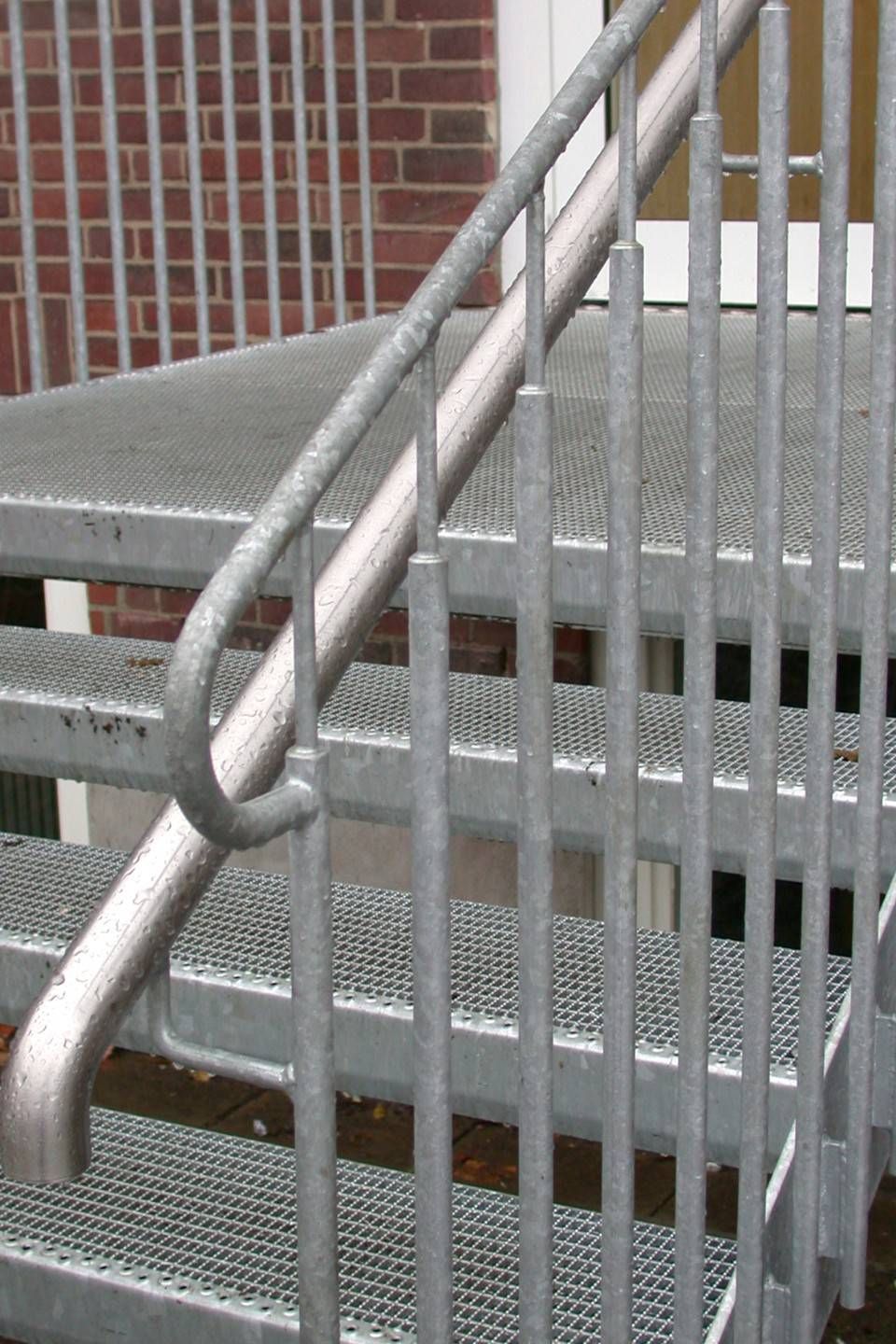 Treppenstufe im Hallenbad