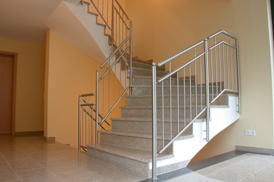 breite Treppe