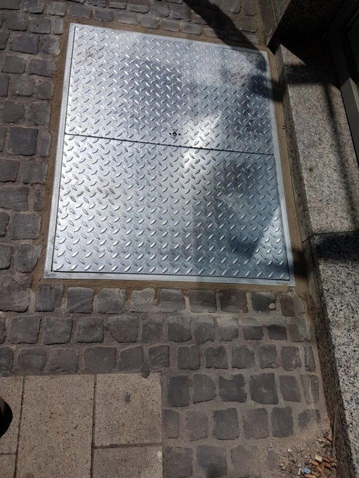 Schach im Boden mit Verdeckung