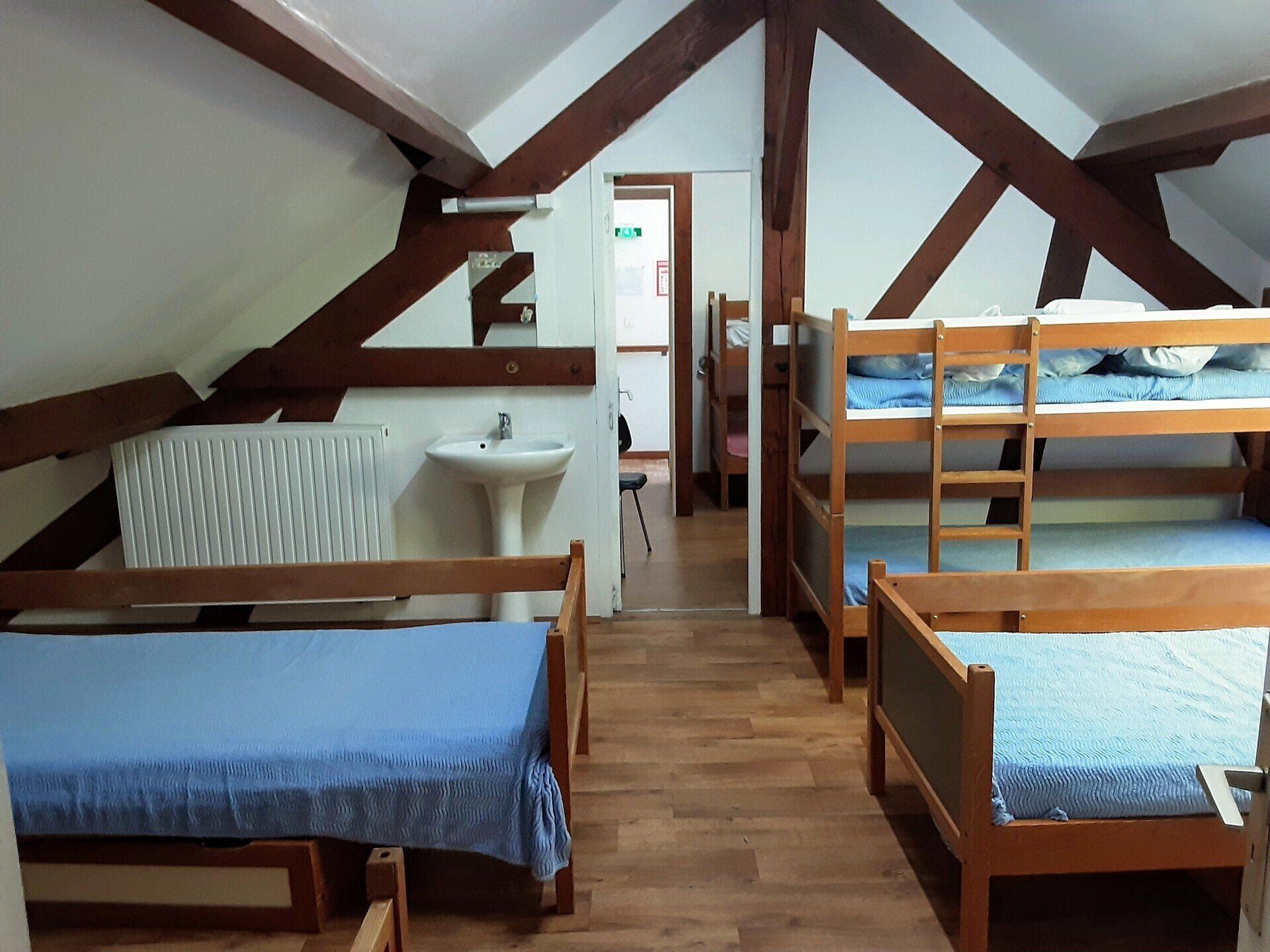 Dortoir du gîte à Miraumont