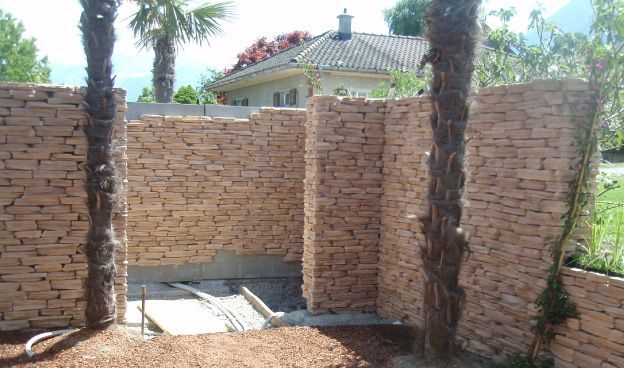 Natursteinmauer - Daniel Oesch Gartenbau AG