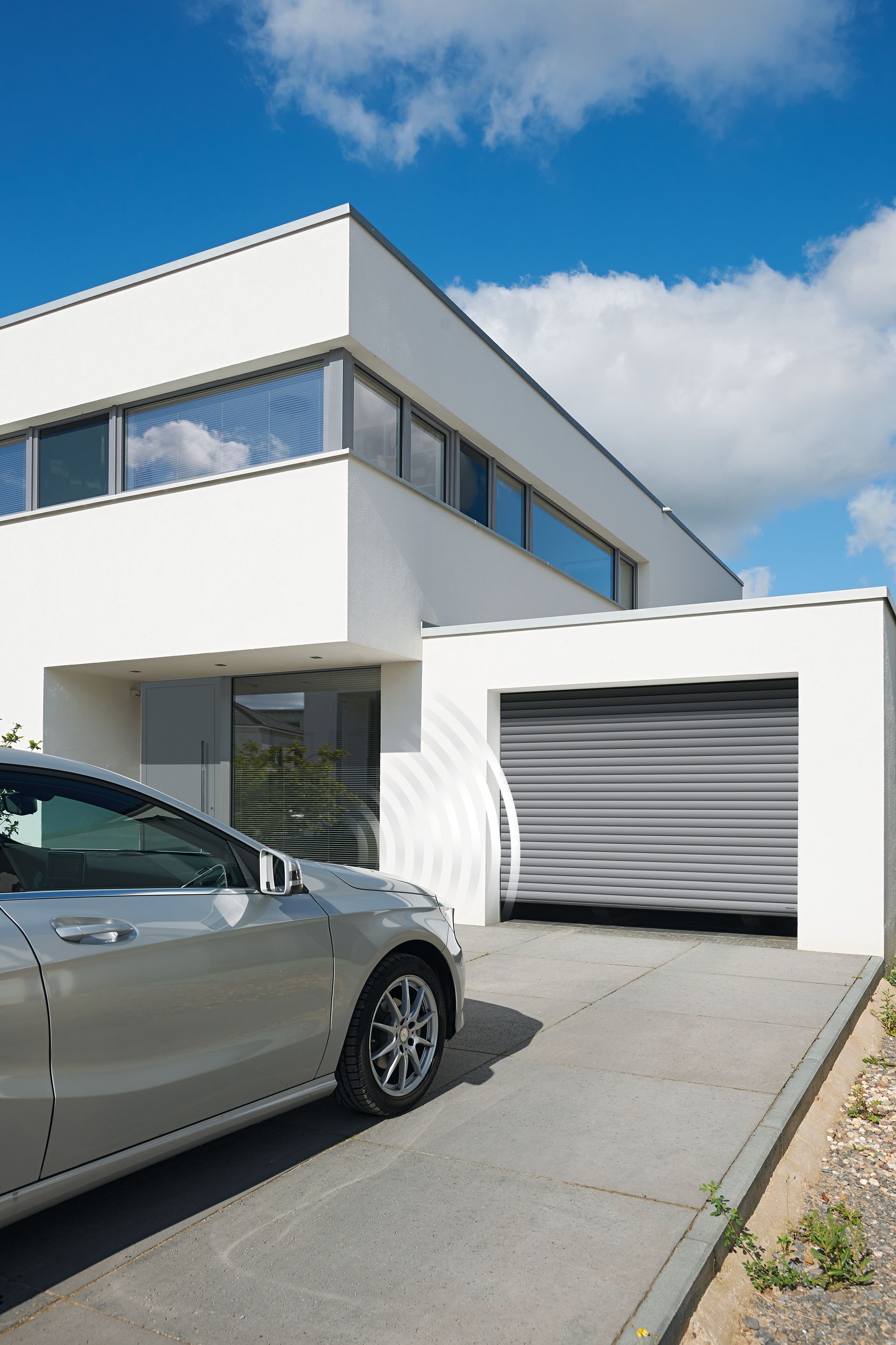 Garagenrolltor mit Antrieb von HÖRMANN