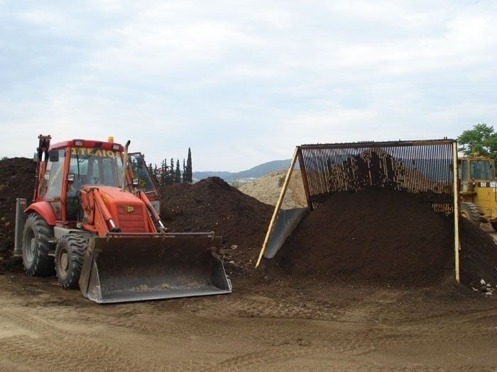 Χωματoυργικές εργασίες Βαρσαμούδης Στέλιος