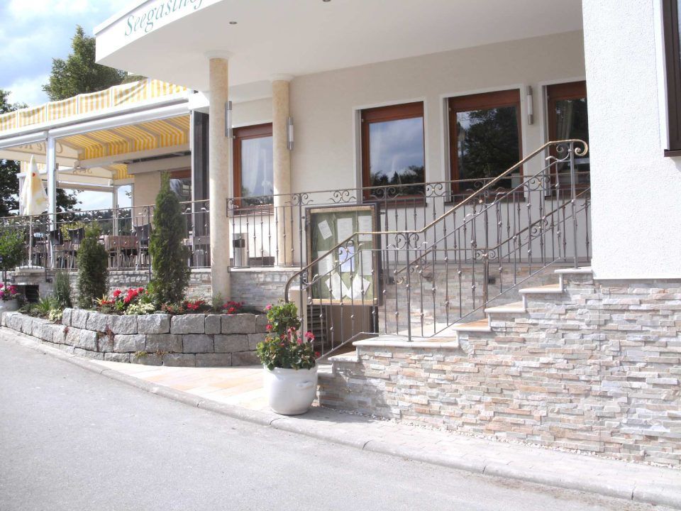 Treppengeländer hergestellt durch Bayer Erwin Metallgestaltung