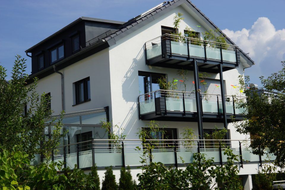 Balkongeländer hergestellt durch Bayer Erwin Metallgestaltung