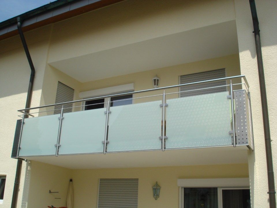 Balkongeländer hergestellt durch Bayer Erwin Metallgestaltung