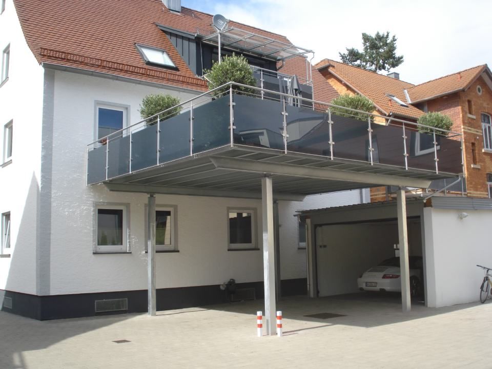 Balkongeländer hergestellt durch Bayer Erwin Metallgestaltung