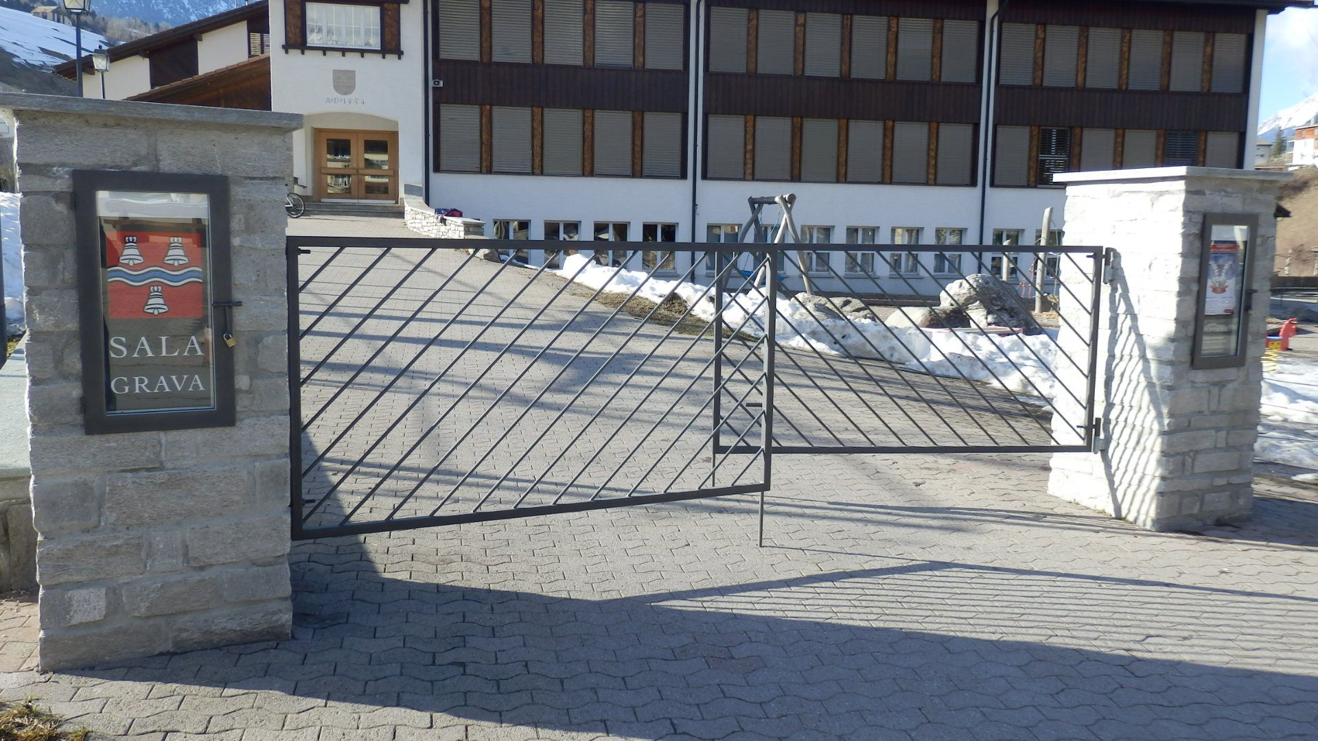 Tor- Thomann Landmaschinen/Metallbau