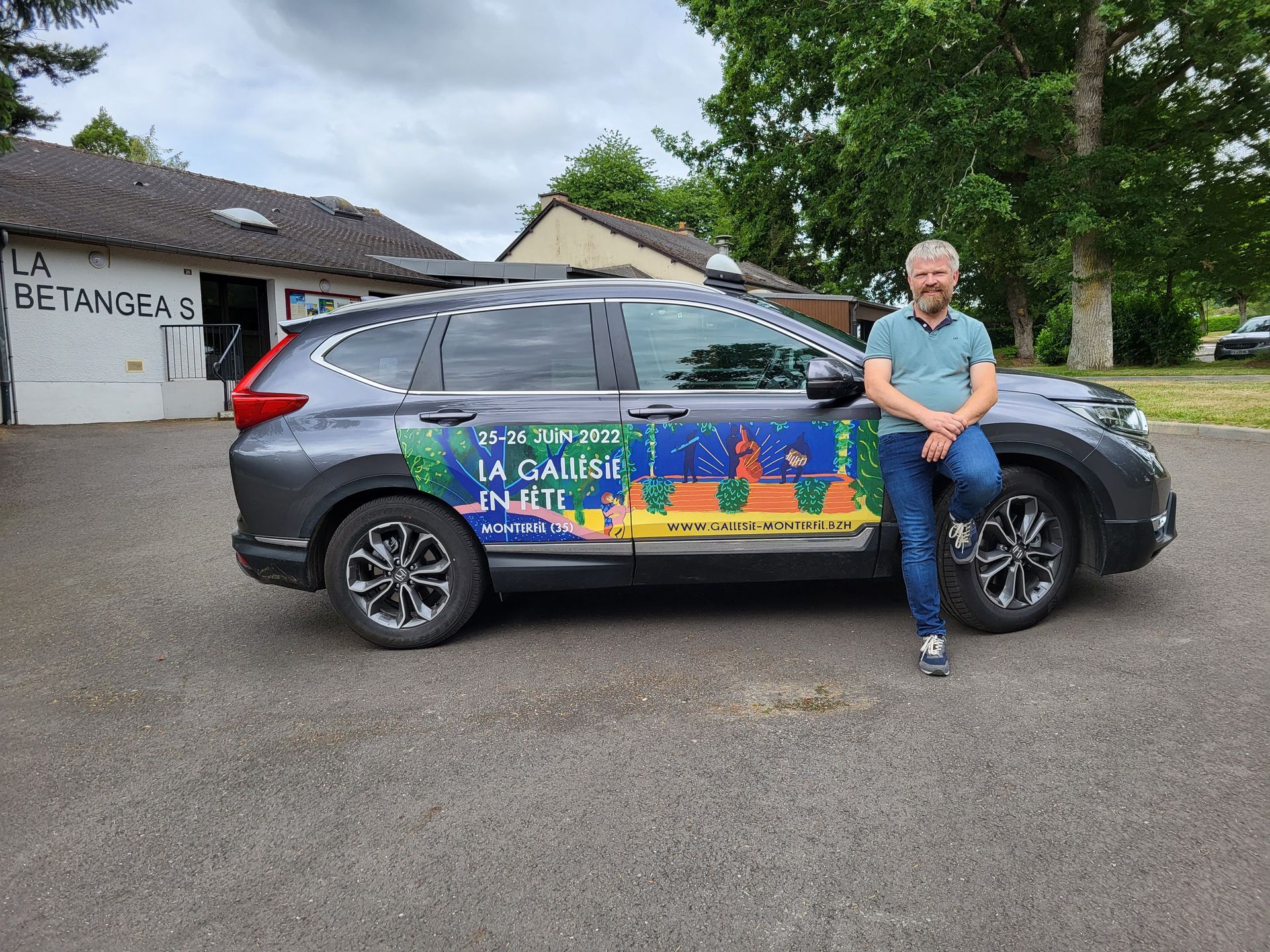 Véhicule et conducteur de taxi