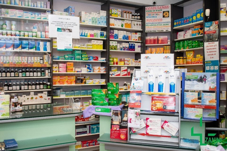 esterni della farmacia - Farmacia Zanini