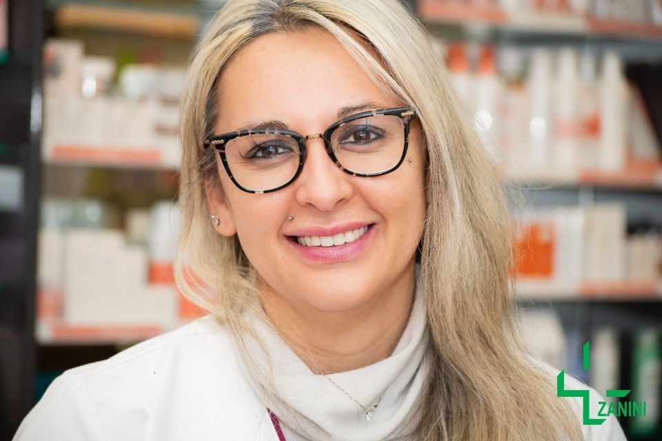 collaboratrice della farmacia - Farmacia Zanini