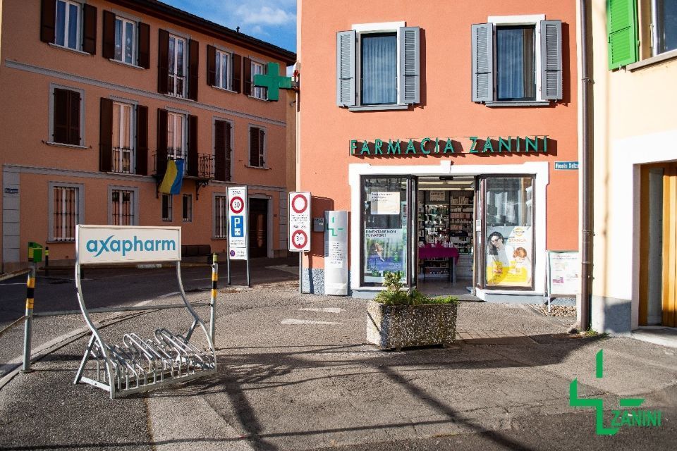 esterni della farmacia - Farmacia Zanini