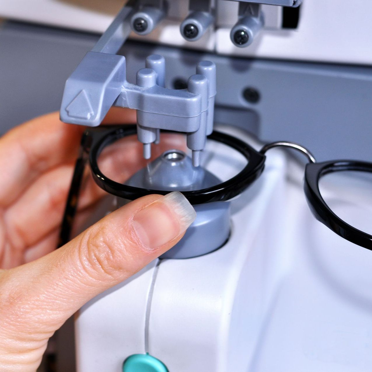 Des lunettes sont contrôlées