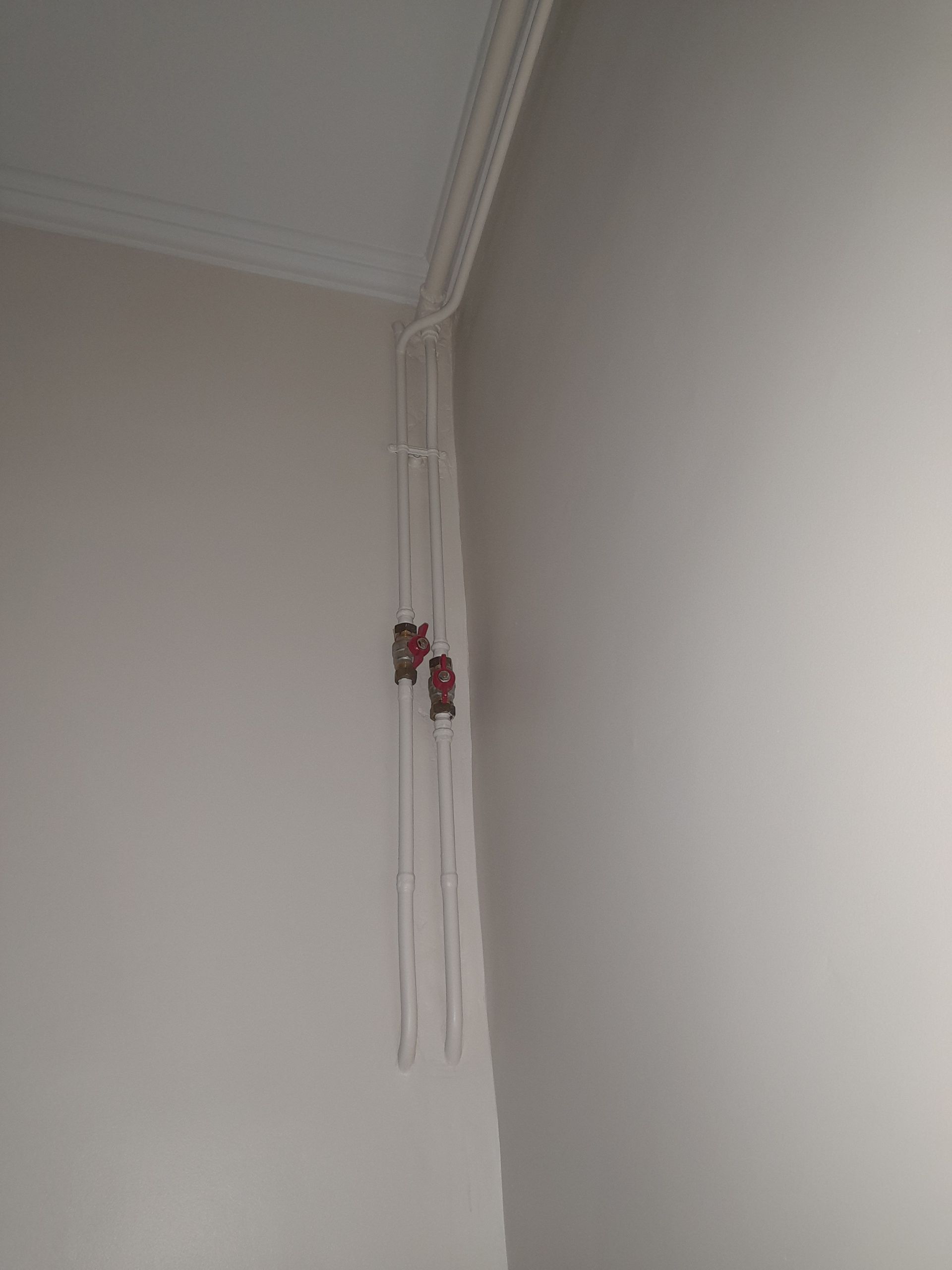 Tuyaux peints proprement