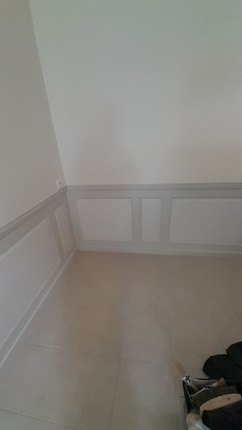 Murs peints proprement