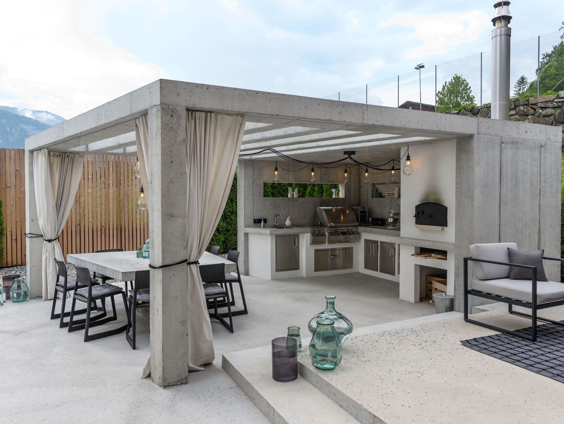 Aussen-Küche-aus-Beton