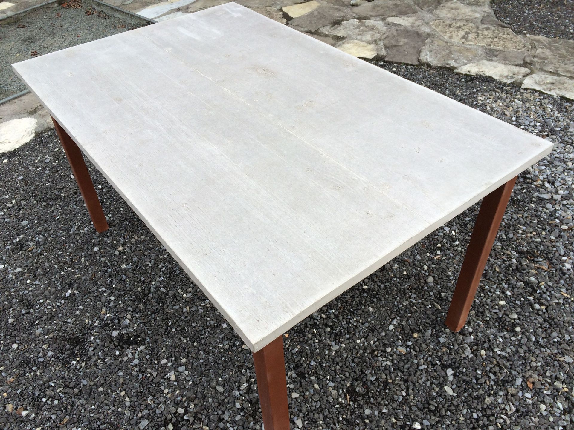 Betontisch- Eggler Bau