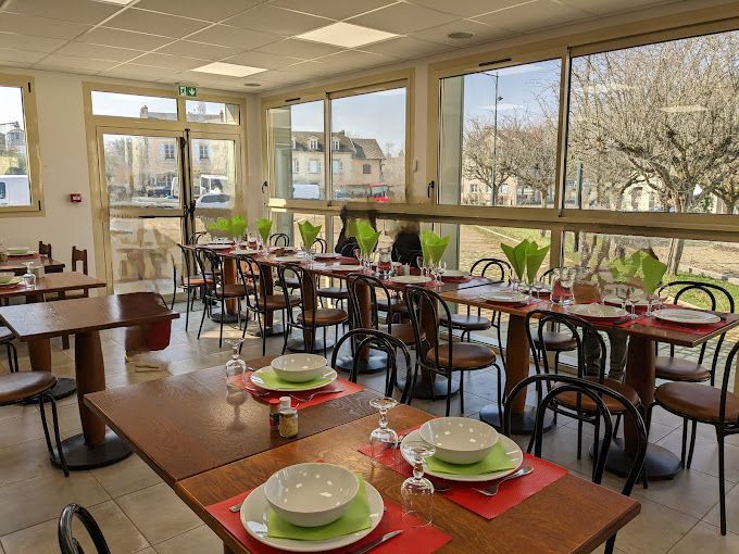 Salle de restaurant du Saint-Fortunat.