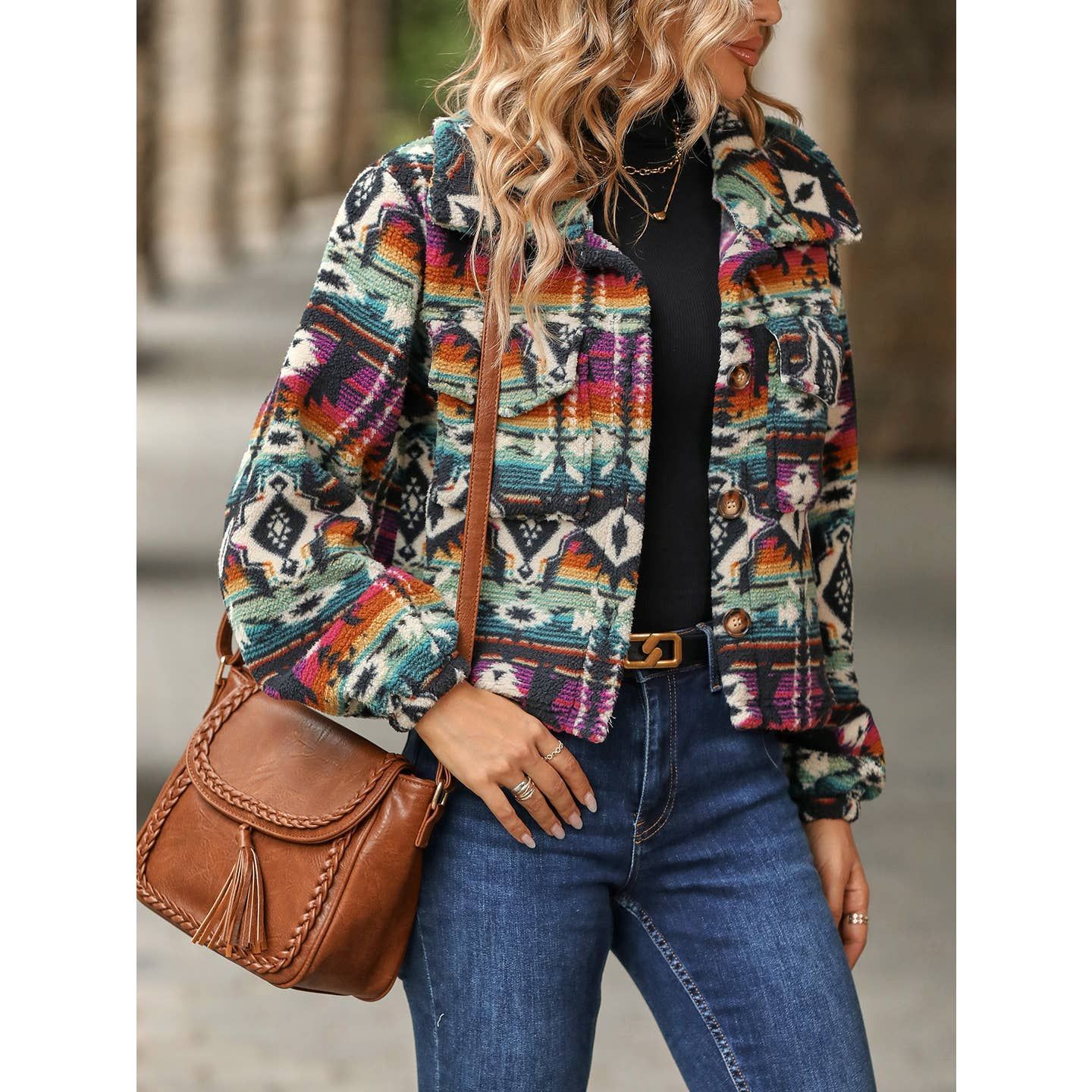 Veste style bombers à motifs ethnique multicolores.