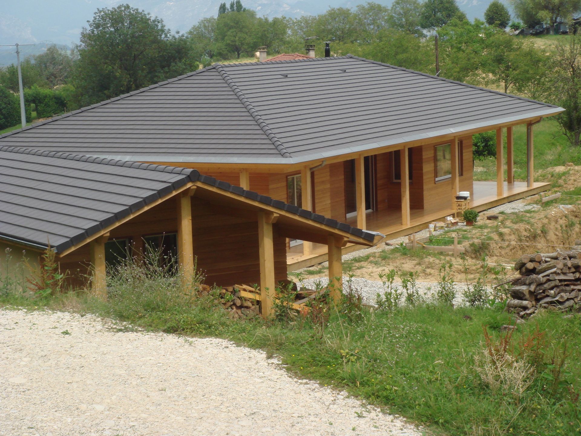 Construction : ossature bois et toiture