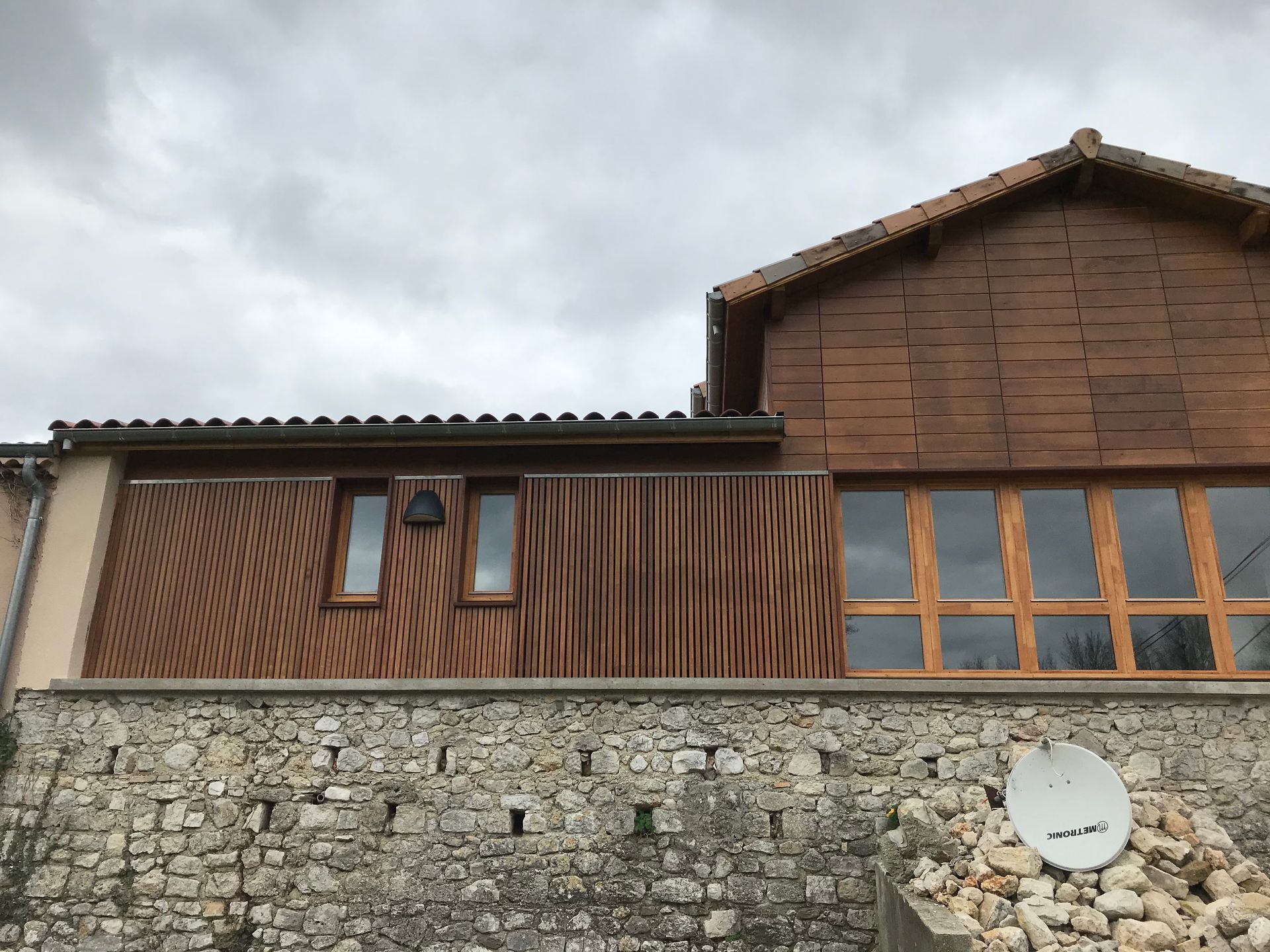 Pose d'un bardage en bois