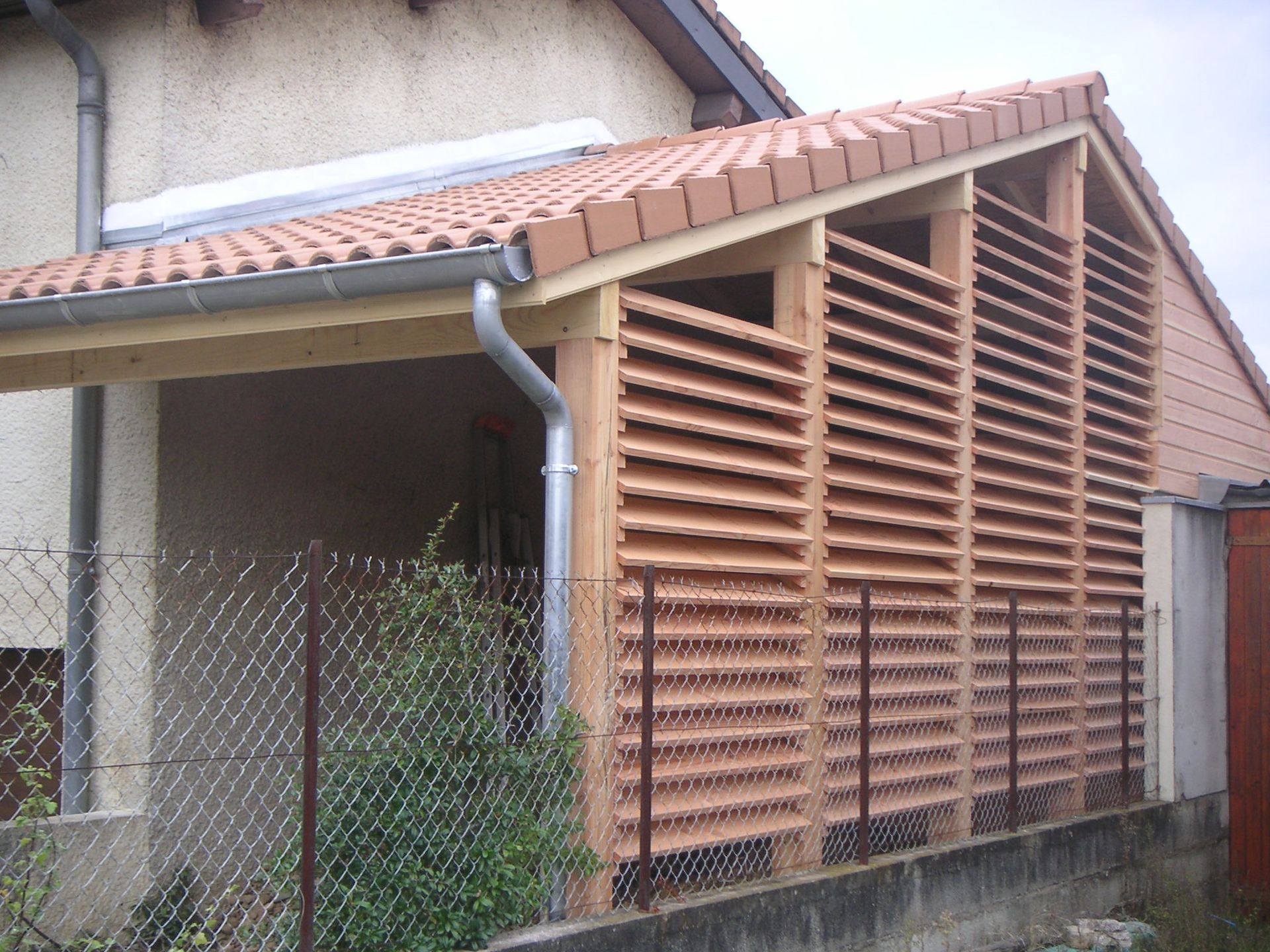 Abri extérieur en bois