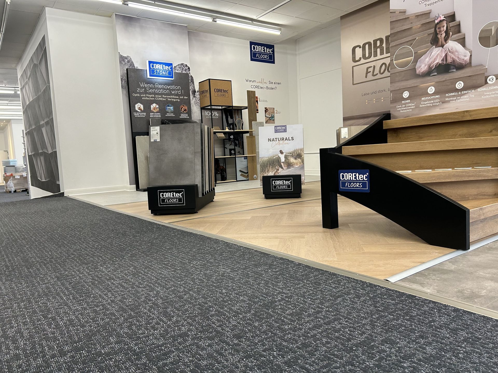 Verkaufsraum mit Bodenbeläge