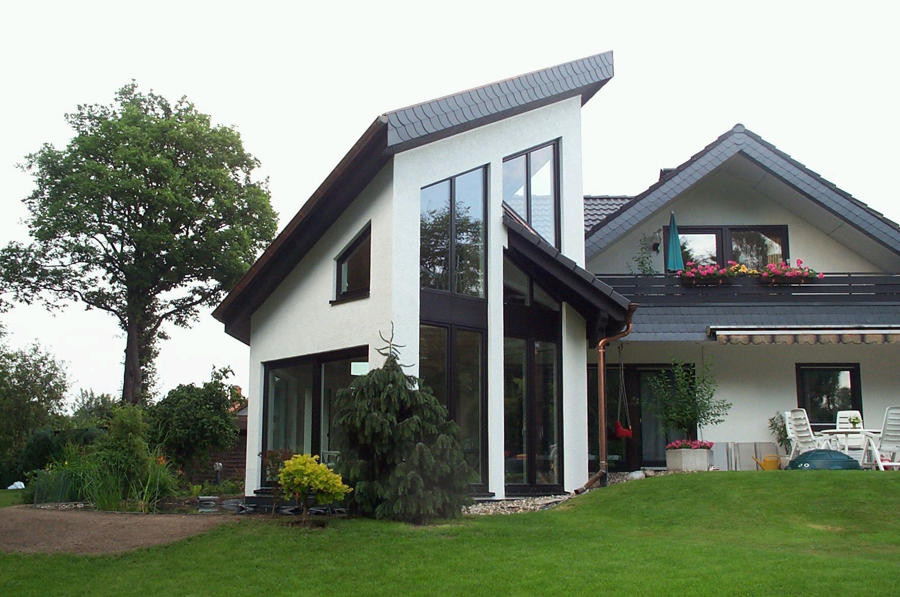 Zimmerei Zultner GmbH & CO. KG - Modernes Wohnhaus im Asymmetrischem Design