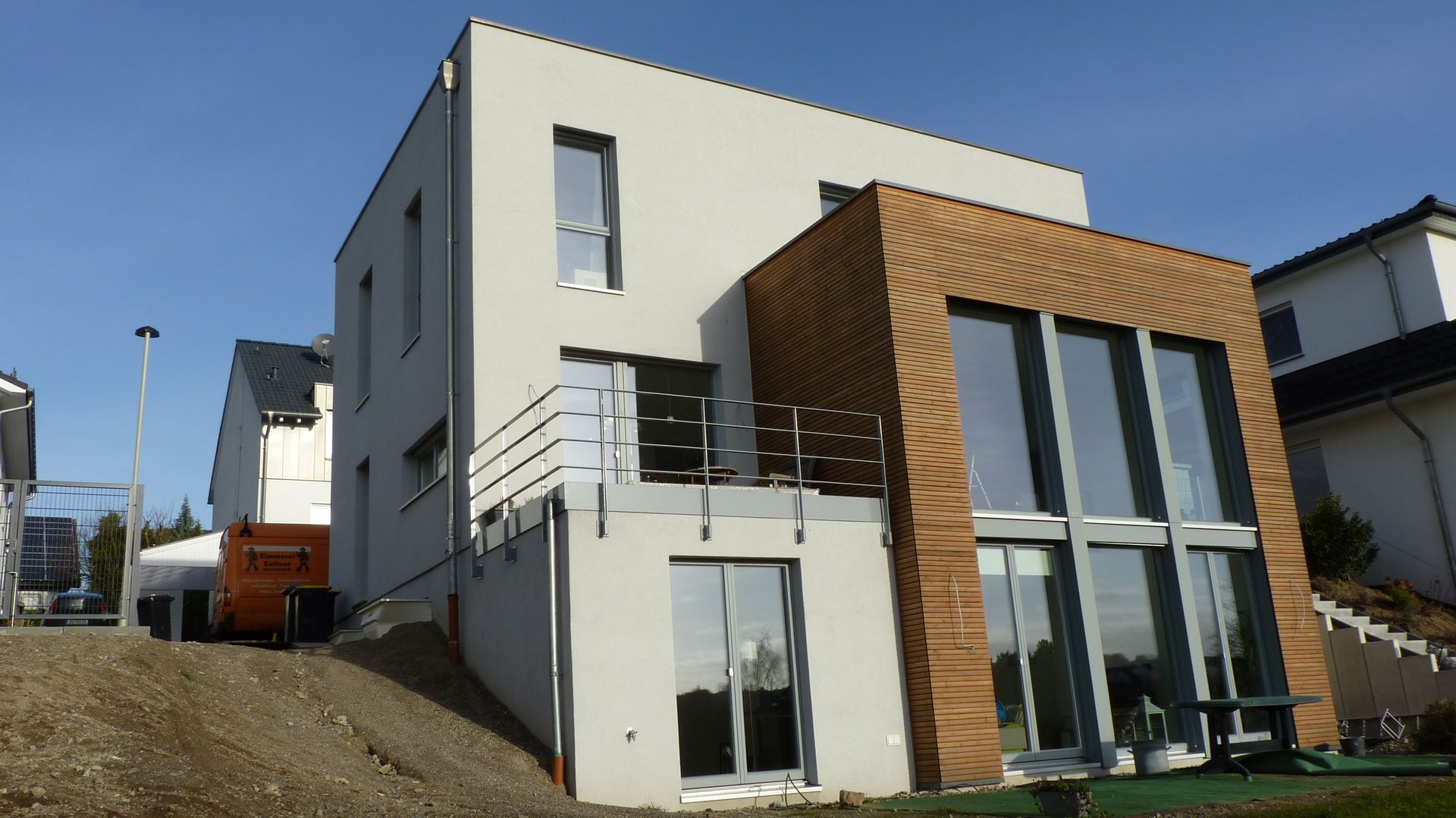 Zimmerei Zultner GmbH & CO. KG - Modernes Wohnhaus mit Terrasse