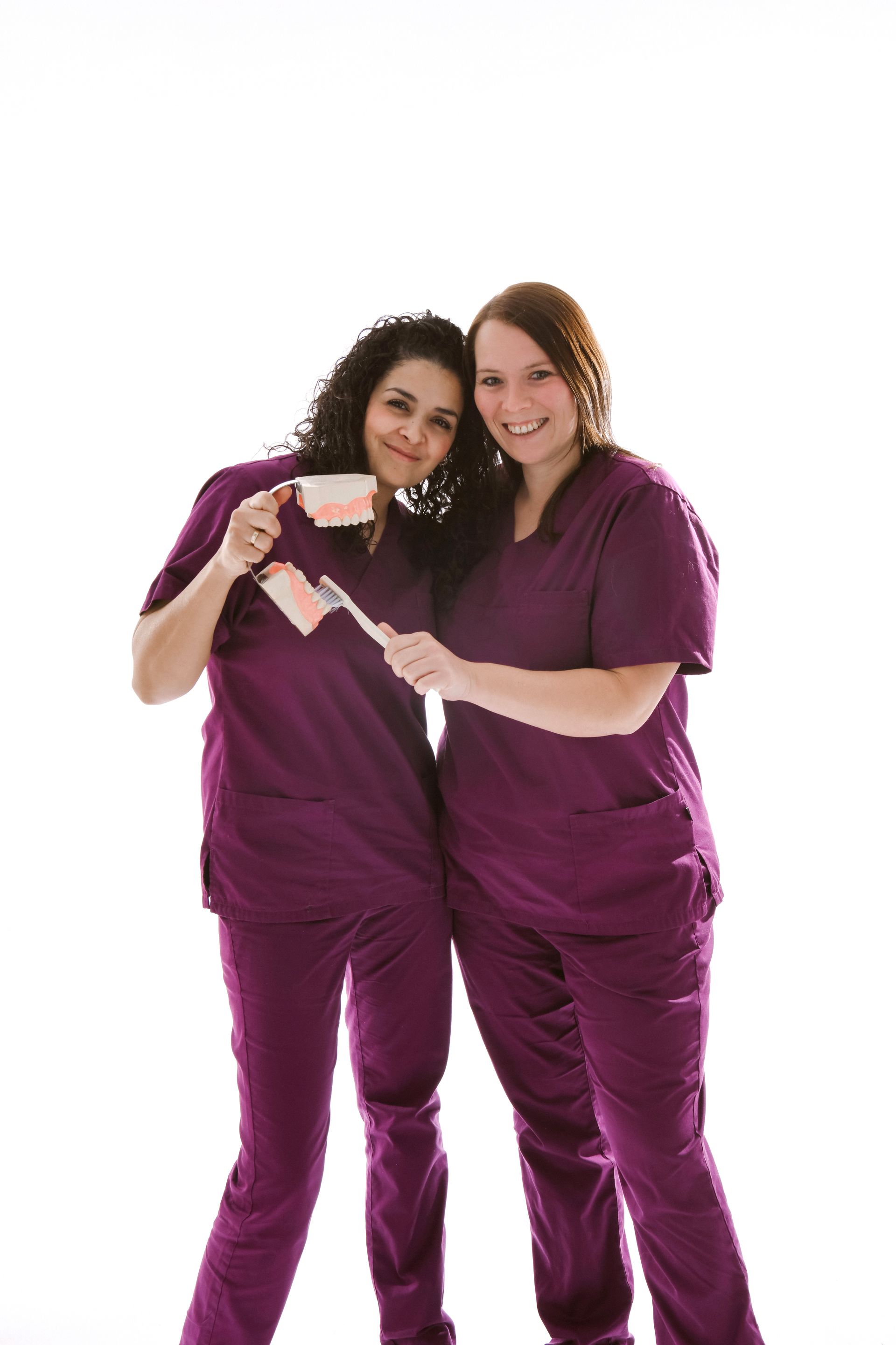 Zahnarzthelferinnen bei 
Dres. med. dent. Magdalena und Monika Kolski Zahnärztinnen