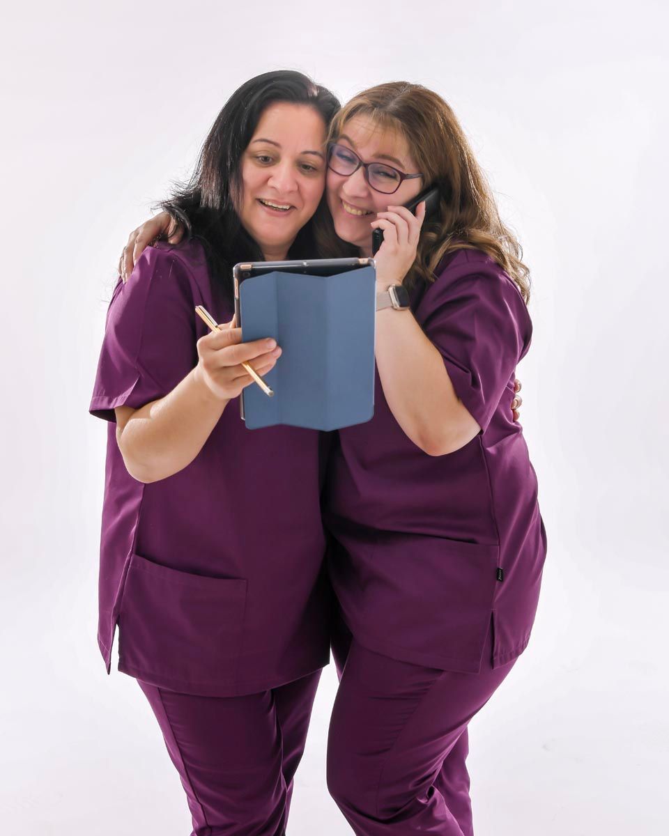 Zahnarzthelferinnen bei 
Dres. med. dent. Magdalena und Monika Kolski Zahnärztinnen