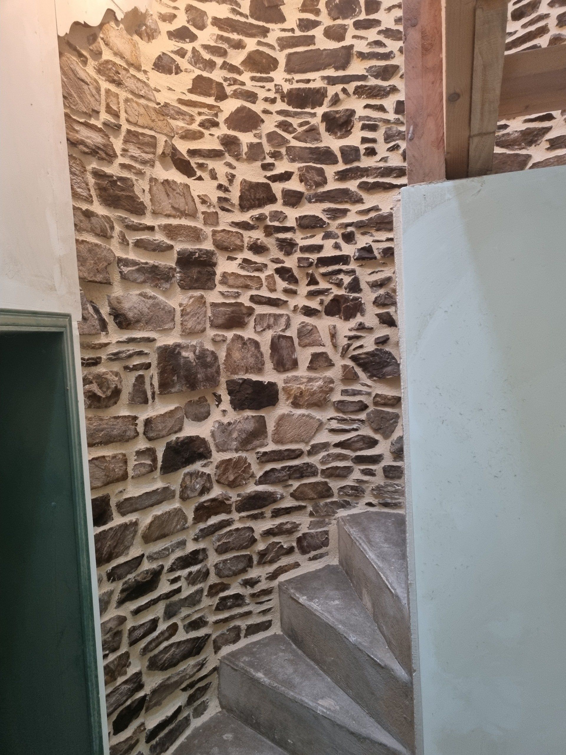 Joint de pierre dans un escalier