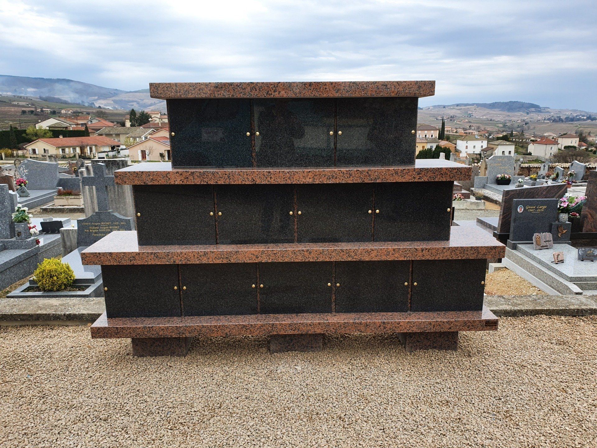 Columbarium 12 cases