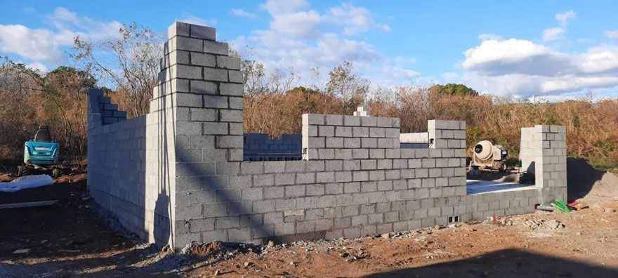 Murs d'une maison en construction