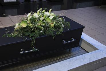 Cercueil noir