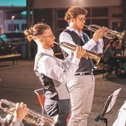 MICHE's Sports/Outdoor/Bikebekleidung & Cafe