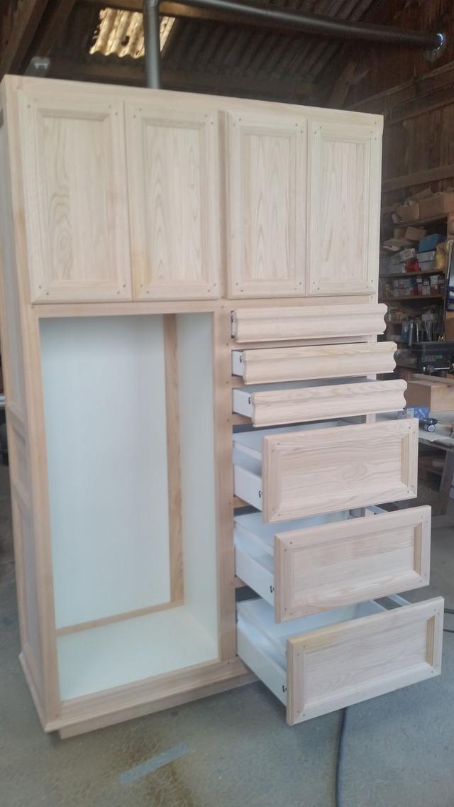 Création d'armoire en bois