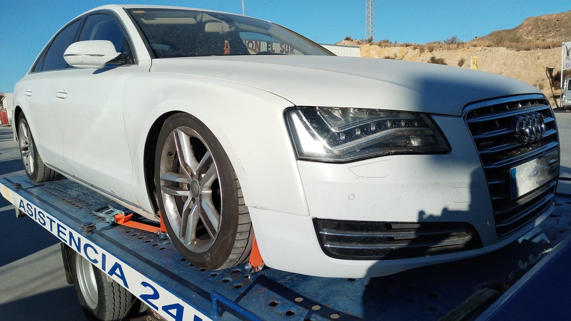 Grúas Automoción El Sur. Servicio de Grúas 24 Horas. grúa