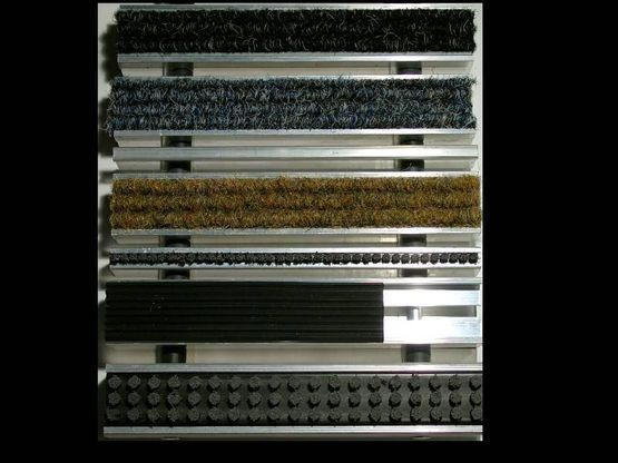 EMCO-Gliedermatten-System mit oder ohne Kratzkante