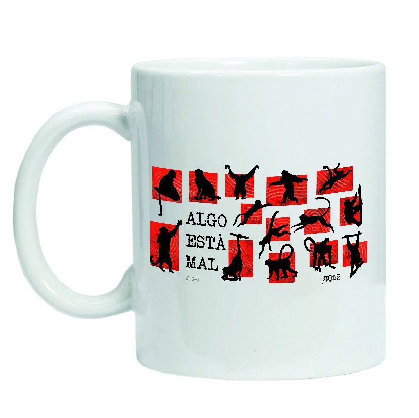 Una taza que dice algo esta mal