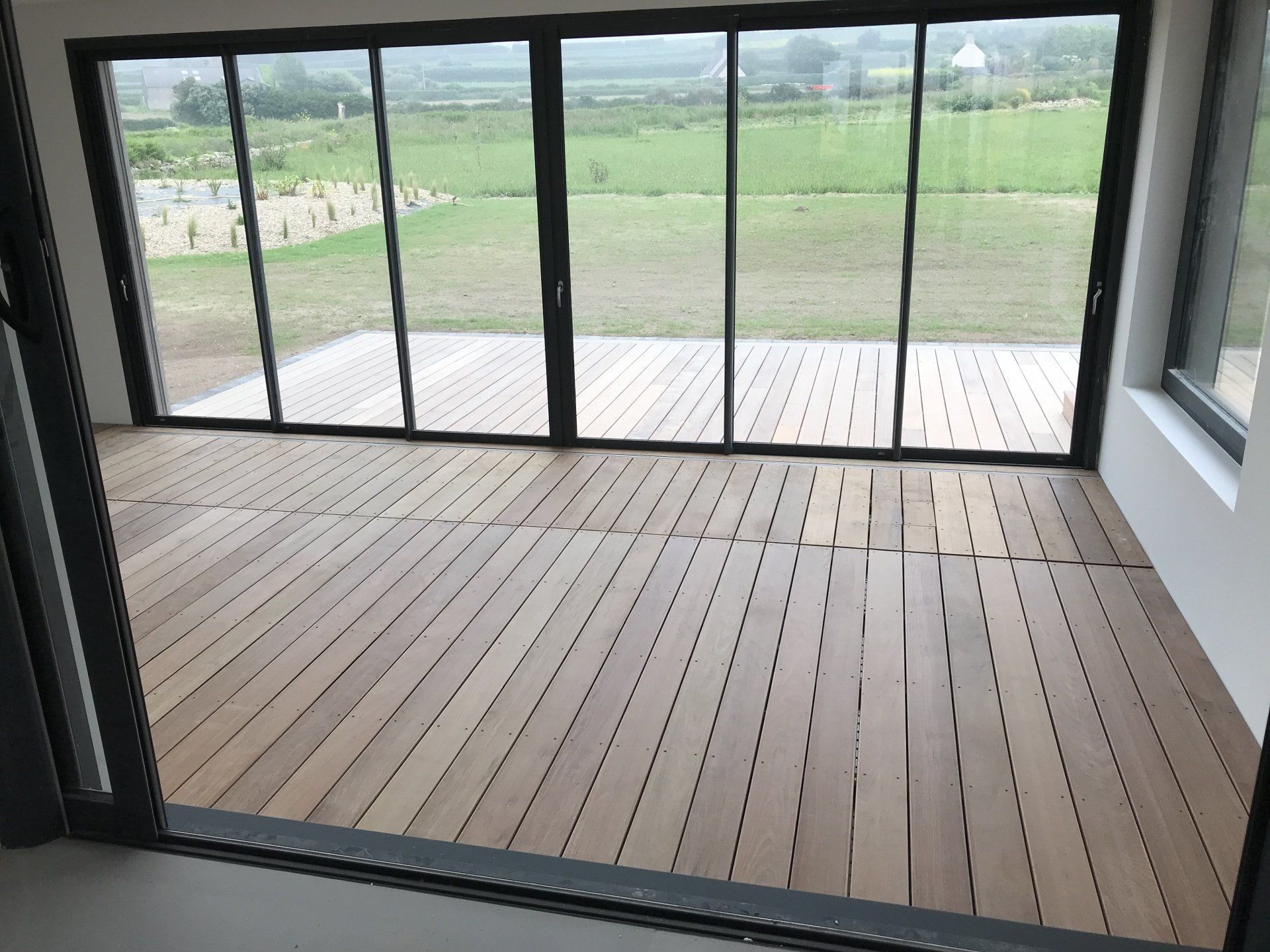 Patio, parquet et menuiserie