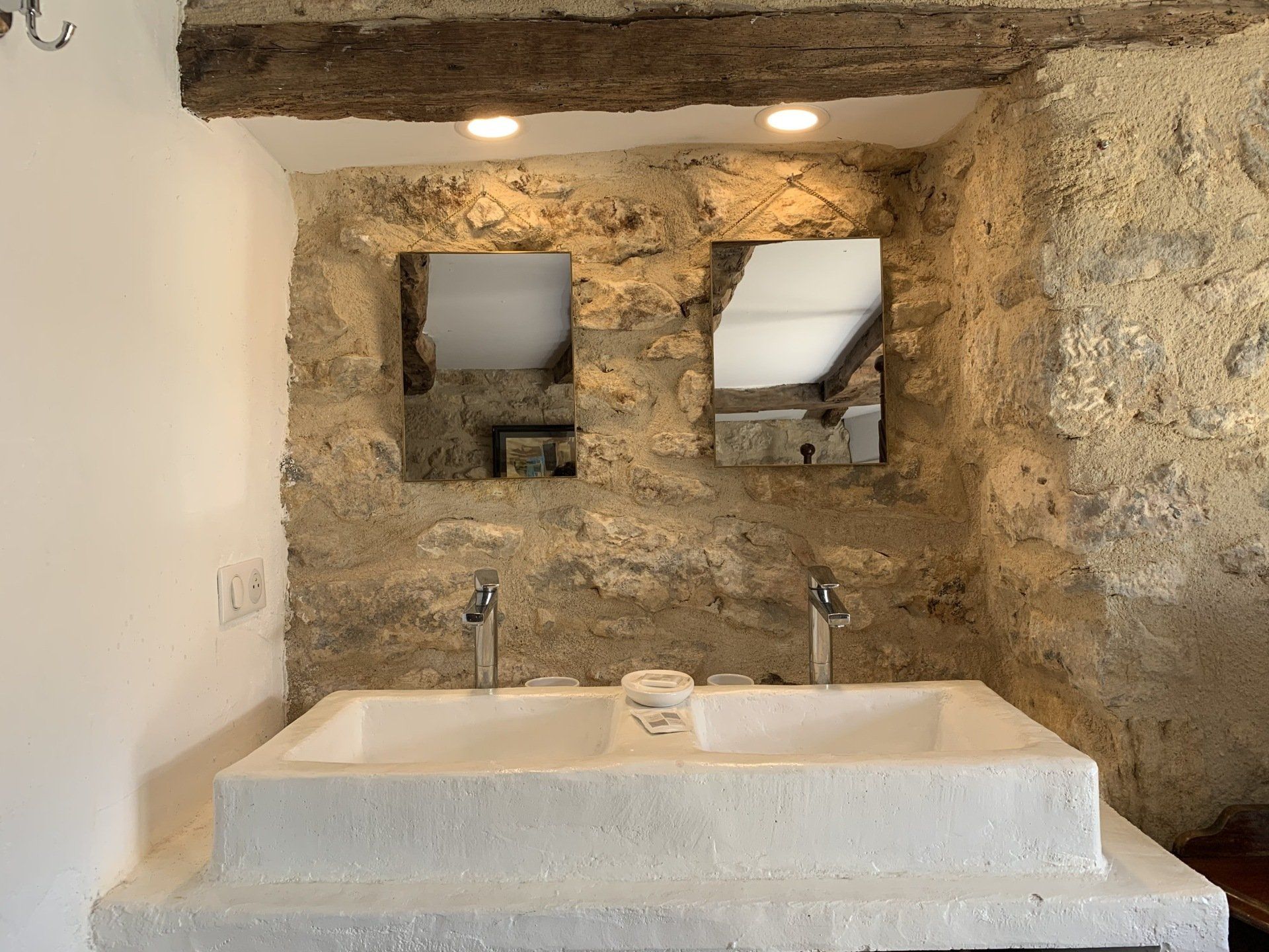 Salle de bains de l'appartement