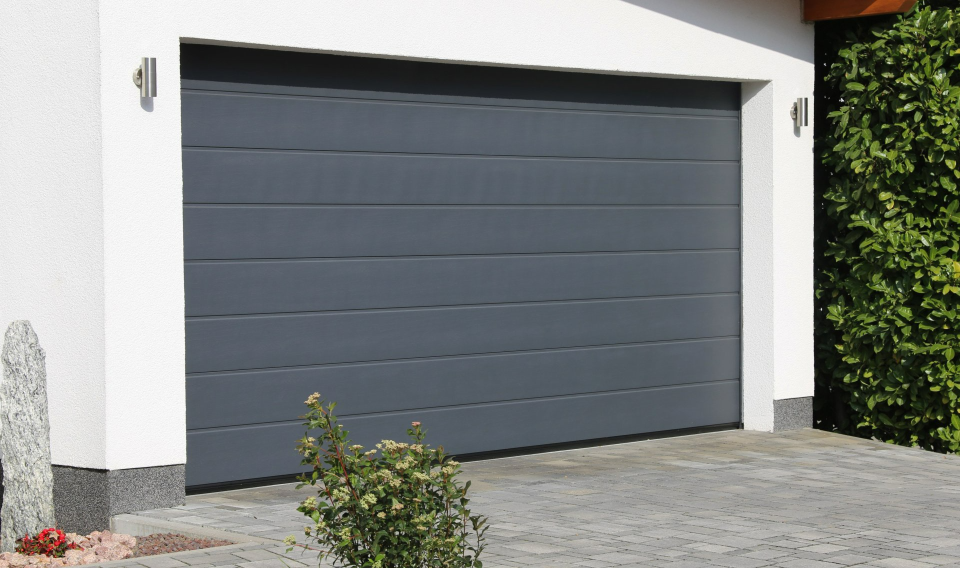 Porte de garage sectionnelle grise