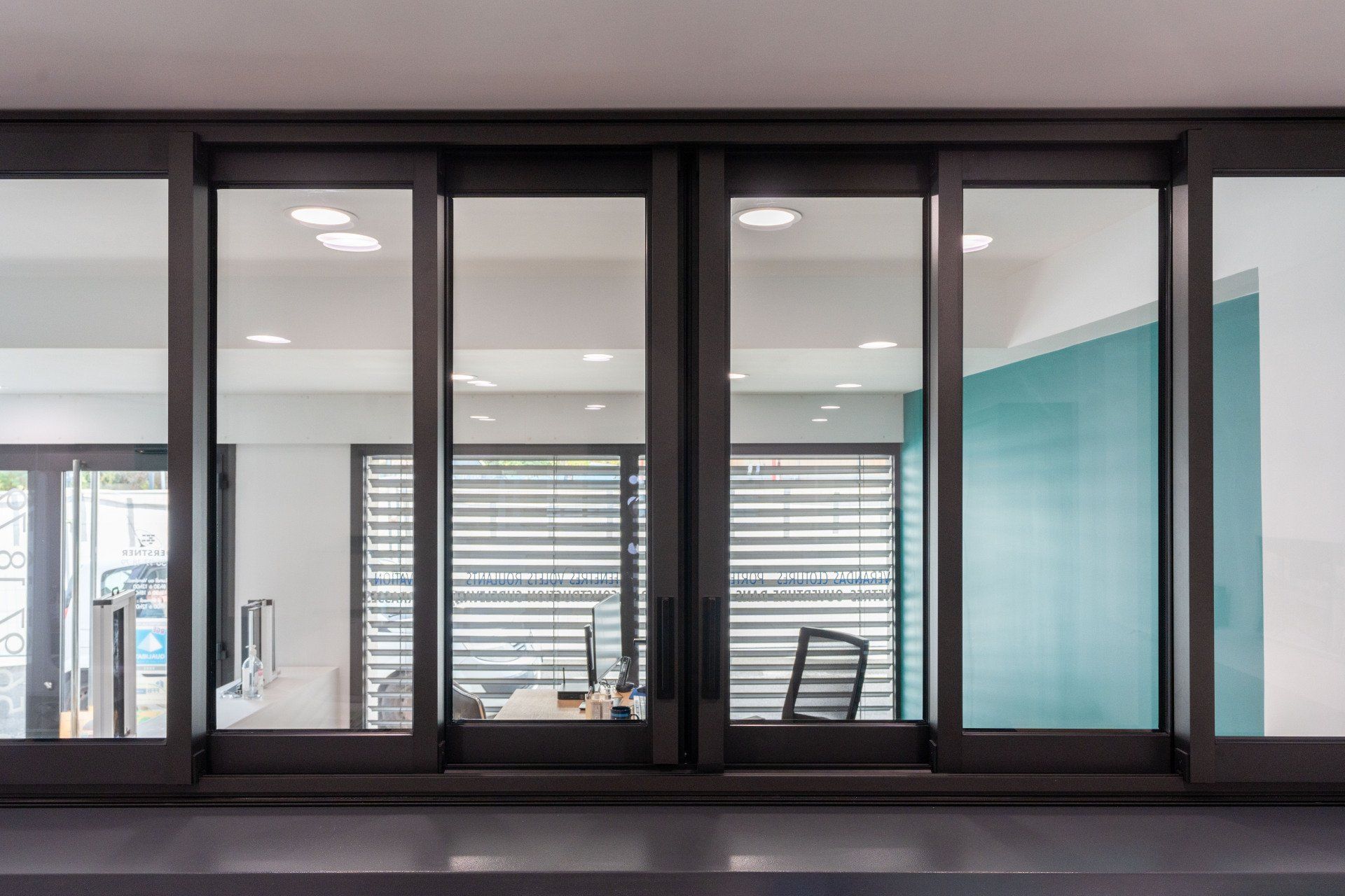 Baie vitrée gris anthracite Eysines