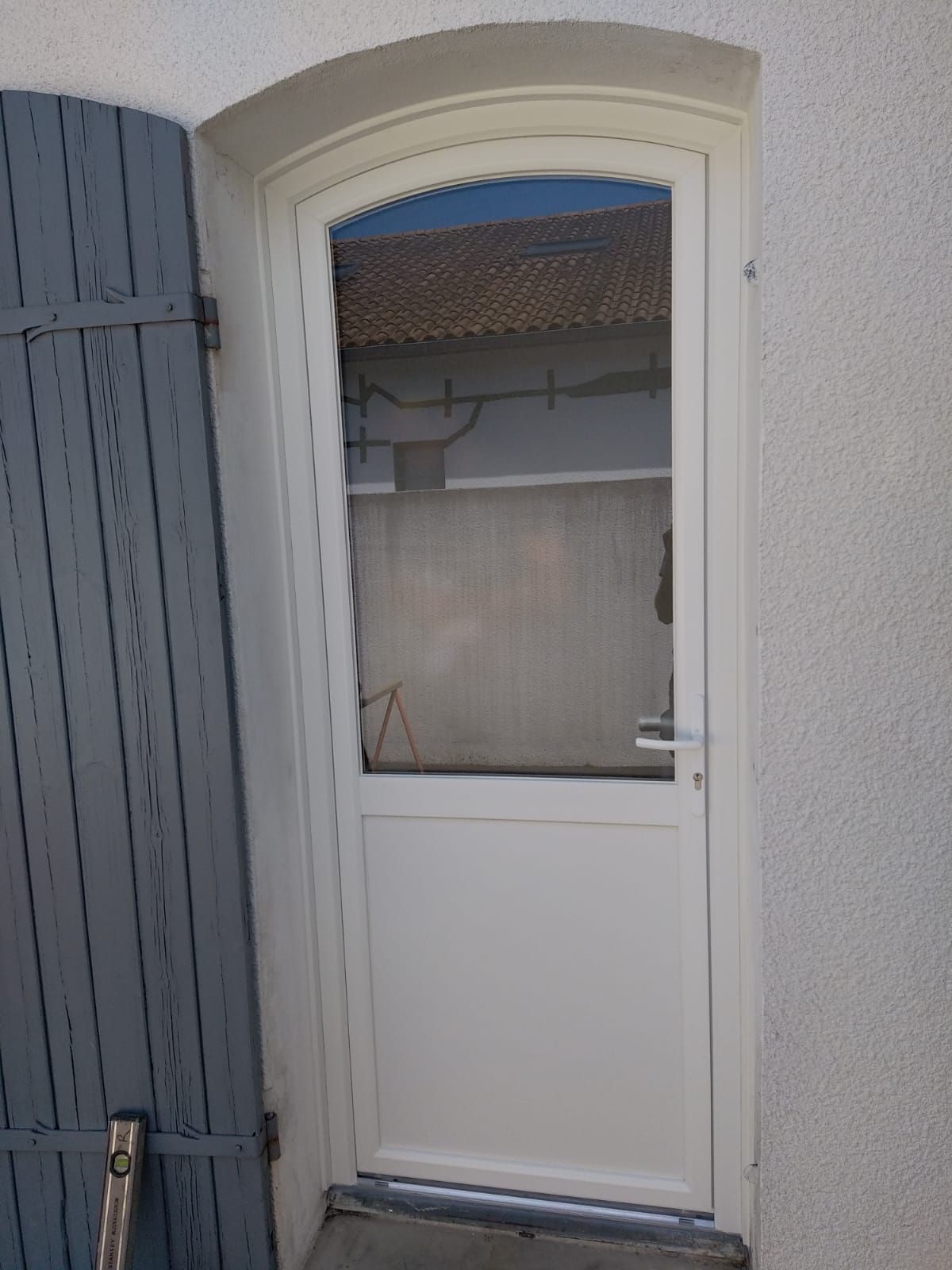 Pose de porte fenêtre pvc