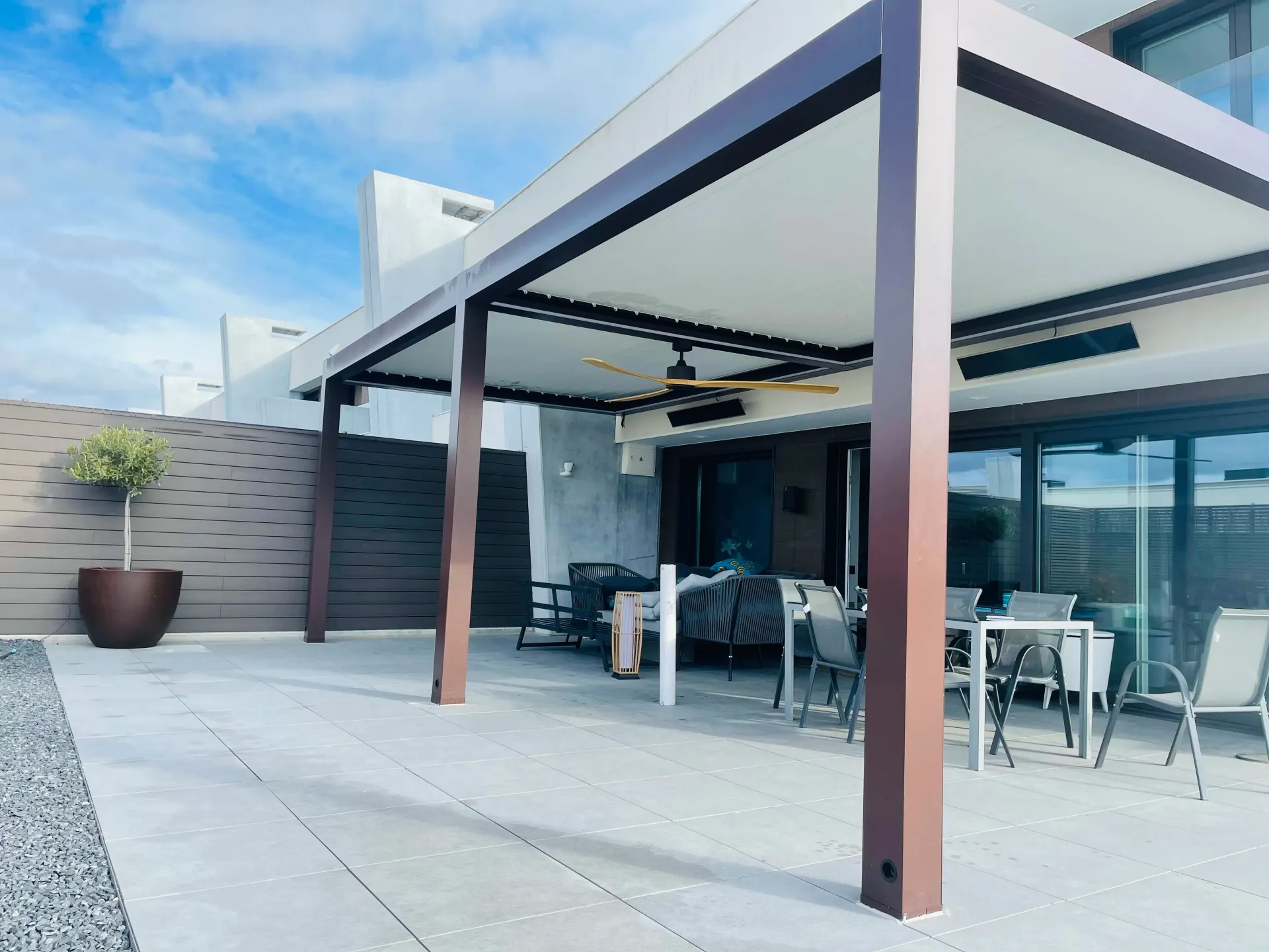 Pérgolas bioclimáticas en Madrid