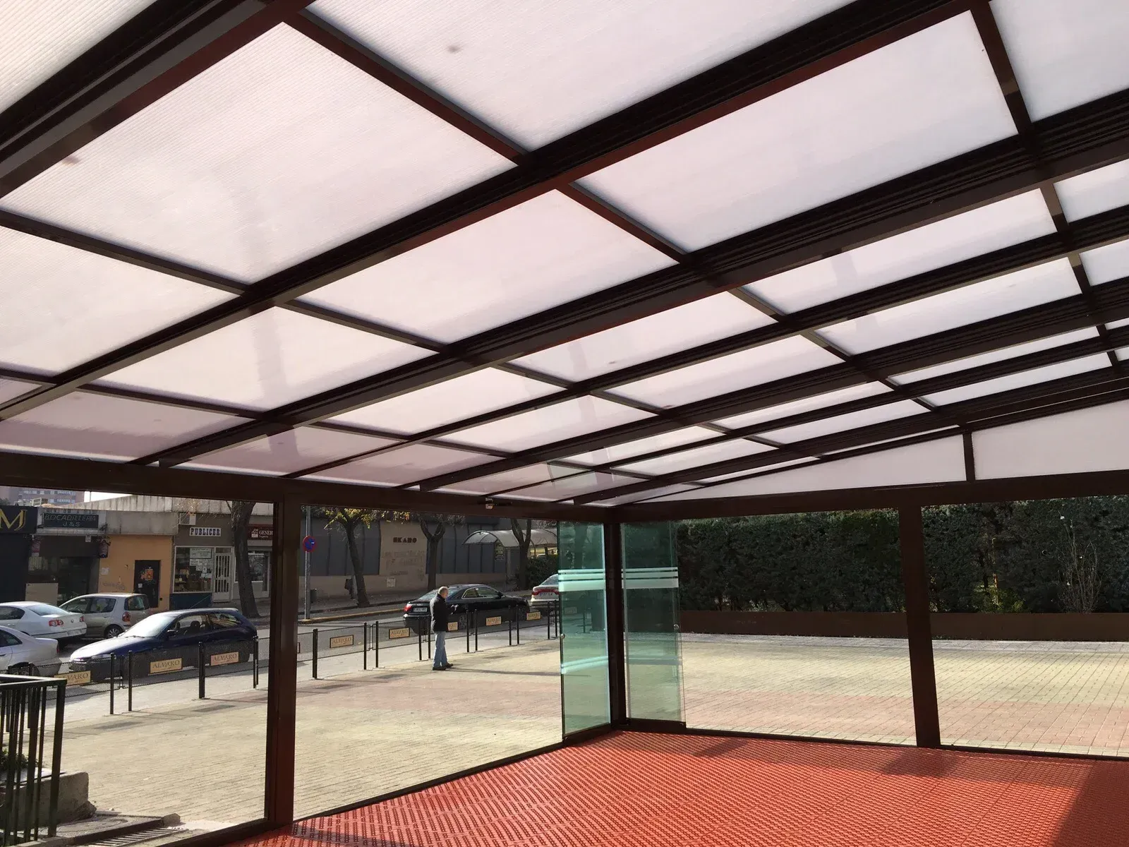 techo de aluminio exterior en Madrid