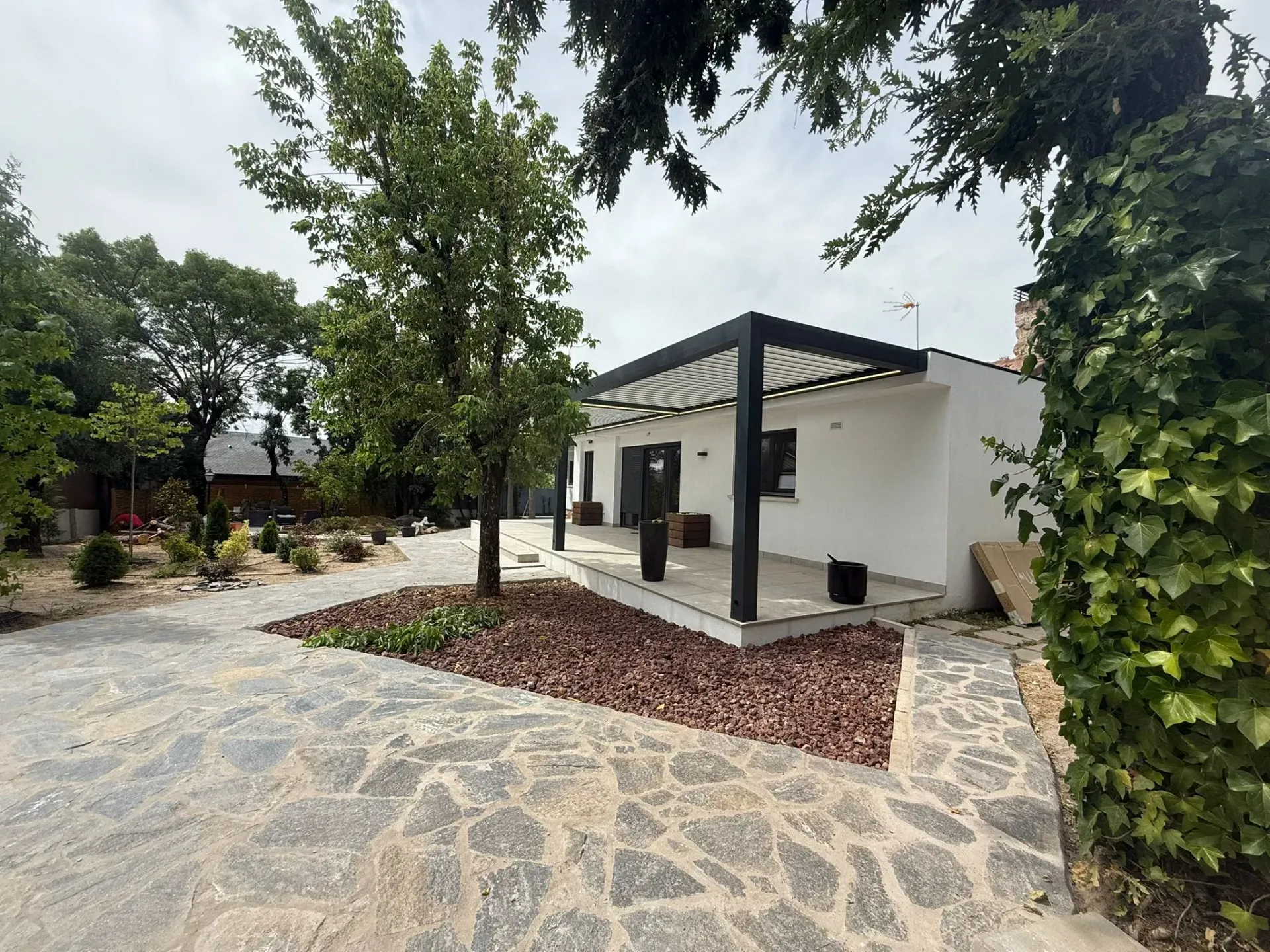 Pérgolas bioclimáticas en Madrid